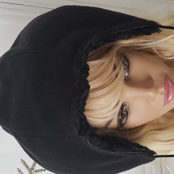 Adorable Super Soft Winter Hat - Picture 9 of 9